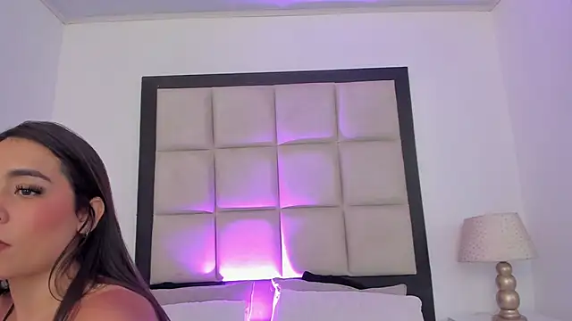 SussyFox online show from April 2026 03:46:02 AM