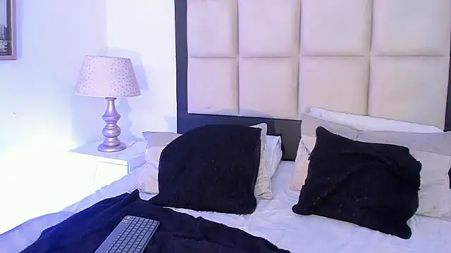 SussyFox online show from March 2026 03:31:02 AM