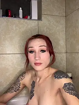 Snapshot of ThornsandHoney chatting on February 2026 04:10:01 AM ThornsandHoney online show from February 2026 04:10:01 AM