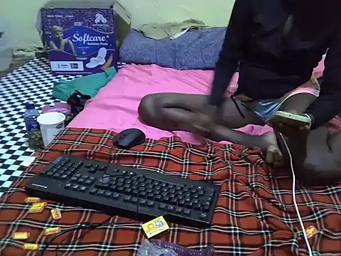 precious035 online show from February 2026 01:06:02 AM