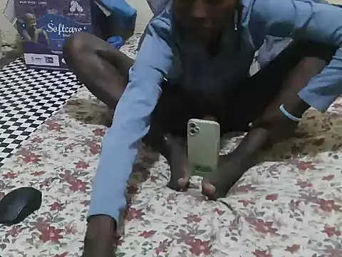 precious035 online show from February 2026 04:07:01 PM