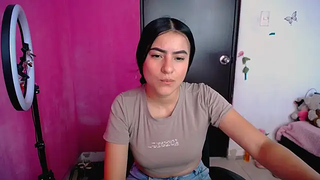 charlotte petit  online show from April 2026 08:01:02 PM