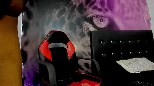 Snapshot of JERO_TEASE_S7S chatting on February 2026 07:11:02 PM JERO TEASE S7S online show from February 2026 07:11:02 PM