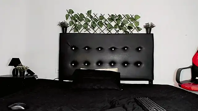 JERO TEASE S7S online show from April 2026 02:41:01 AM