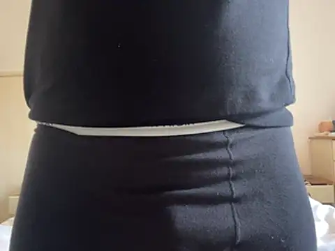 malcolm2334 online show from April 2026 12:56:01 PM