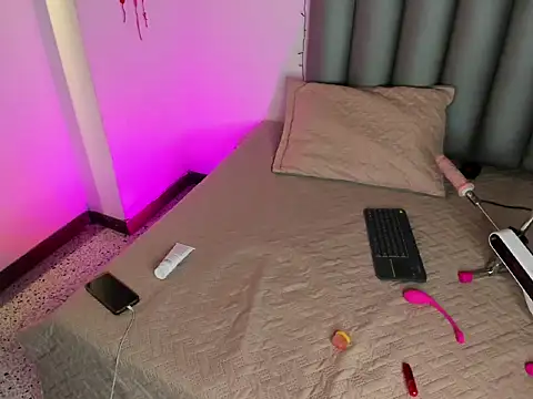 Snapshot of Miaa-Foxx chatting on February 2026 09:17:02 PM Miaa-Foxx online show from February 2026 09:17:02 PM