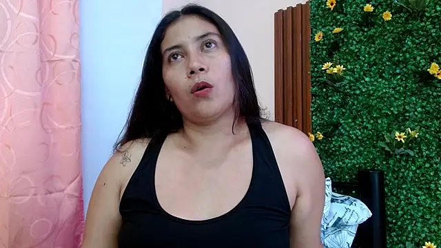 calimasalas2 online show from February 2026 11:49:01 PM