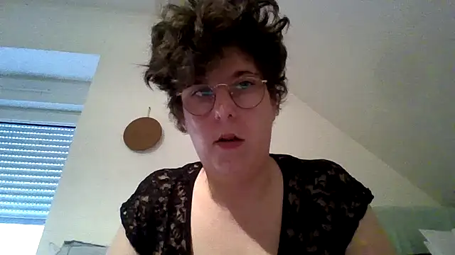 OIseauNoir88 online show from February 2026 08:57:02 AM