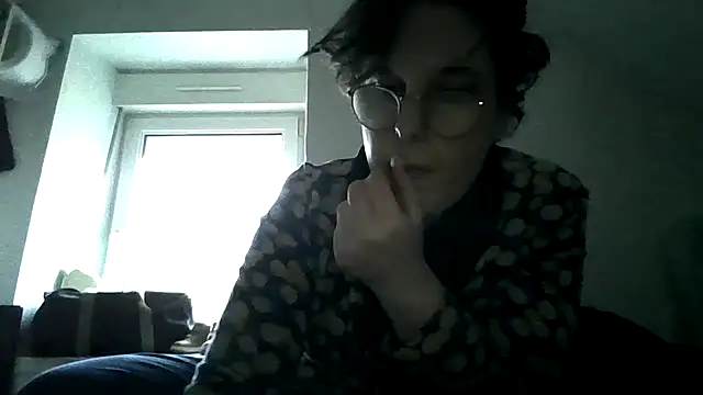 OIseauNoir88 online show from February 2026 04:18:01 PM