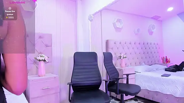 JazminRusso  online show from April 2026 04:58:02 AM