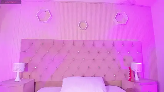 JazminRusso  online show from February 2026 04:10:01 AM