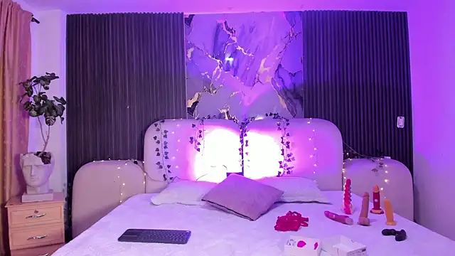 JazminRusso  online show from April 2026 04:48:01 AM