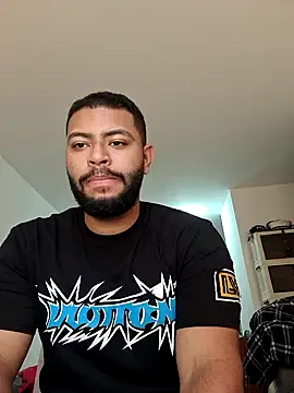 Snapshot of KLEYTON33 chatting on February 2026 09:54:02 PM KLEYTON33 online show from February 2026 09:54:02 PM