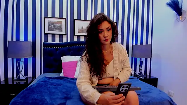 Snapshot of TherezaLarson chatting on February 2026 11:38:02 AM TherezaLarson online show from February 2026 11:38:02 AM