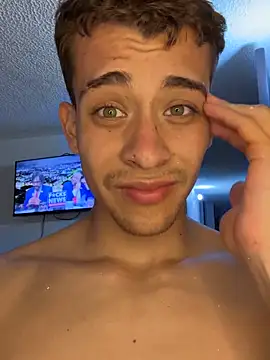 Snapshot of Lucas_her chatting on March 2026 01:22:01 AM Lucas her online show from March 2026 01:22:01 AM