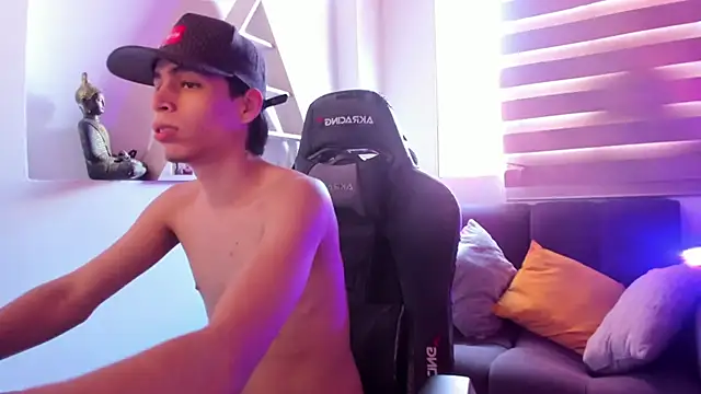 Snapshot of juan_posada chatting on February 2026 08:17:02 PM juan posada online show from February 2026 08:17:02 PM