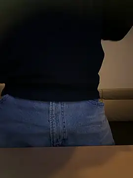 Snapshot of yuuuuusuke00 chatting on February 2026 01:04:02 AM yuuuuusuke00 online show from February 2026 01:04:02 AM