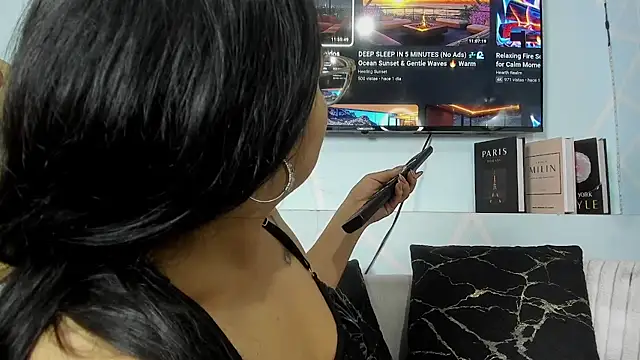 amy noa online show from April 2026 12:37:01 AM