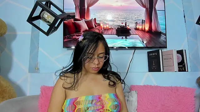 amy noa online show from April 2026 12:56:01 AM