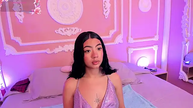 LiaLovet online show from May 2026 08:44:02 PM