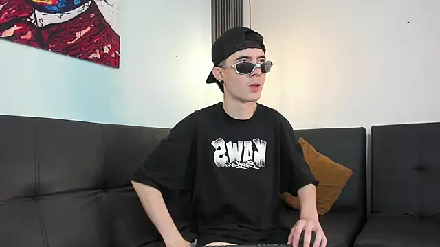 Lio      online show from February 2026 03:38:02 AM