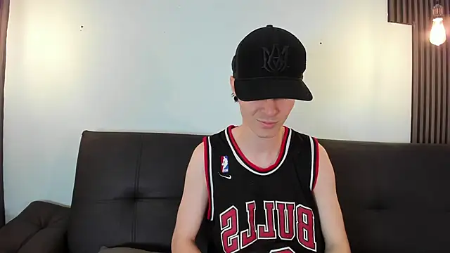 Lio      online show from February 2026 01:49:01 AM