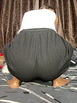 sexy isha online show from March 2026 10:48:01 AM