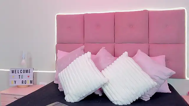 Hilaryportman online show from March 2026 10:51:01 PM