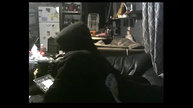 Snapshot of spooky425hd chatting on May 2026 02:37:01 AM spooky425hd online show from May 2026 02:37:01 AM