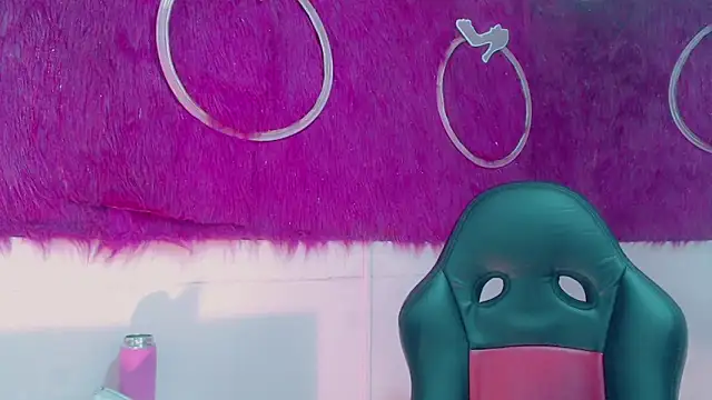 isabella vogue online show from February 2026 11:20:02 AM