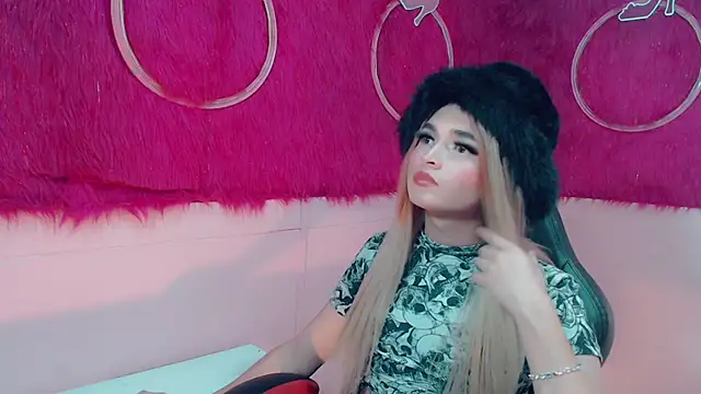 isabella vogue online show from February 2026 11:43:02 AM