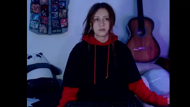 Lametaleralatina online show from April 2026 03:59:01 PM