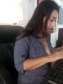 aliz963040 online show from February 2026 02:33:01 PM