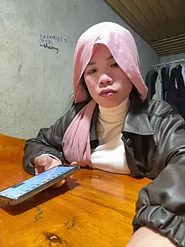 Caramel sexy online show from February 2026 01:18:02 PM