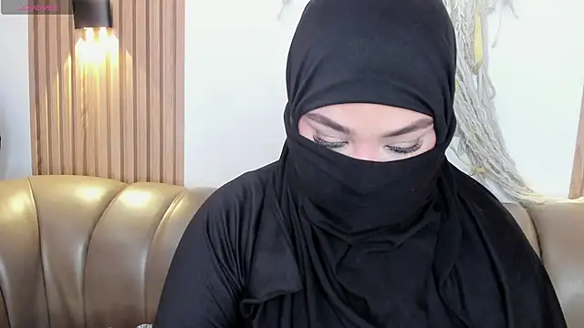 Snapshot of Salma_Haleem chatting on March 2026 07:43:02 PM Salma Haleem online show from March 2026 07:43:02 PM