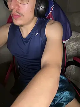 hungtwinkBR online show from April 2026 01:29:02 AM