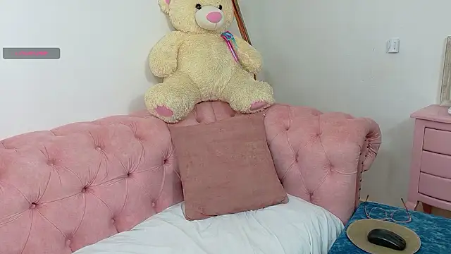 Ashley Jonness  online show from March 2026 03:22:01 AM