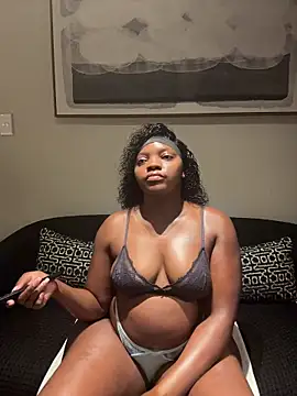 Bootylexy20 online show from July 2026 06:59:01 PM