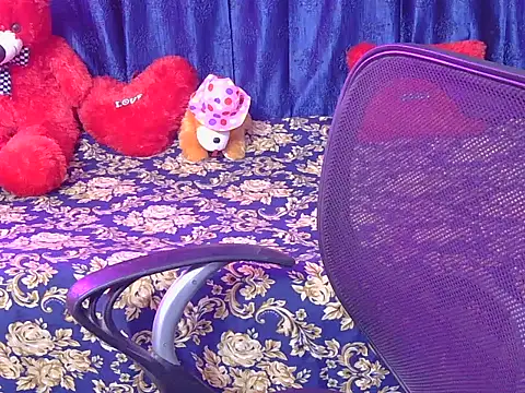 cute-manvii online show from February 2026 05:52:02 AM