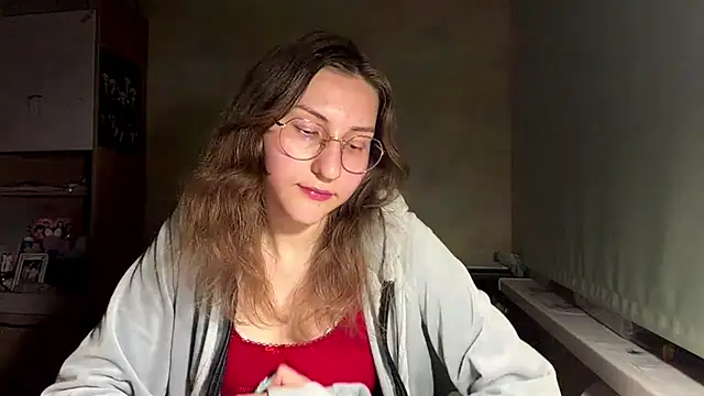 Miaaa Moon online show from June 2026 07:14:01 PM
