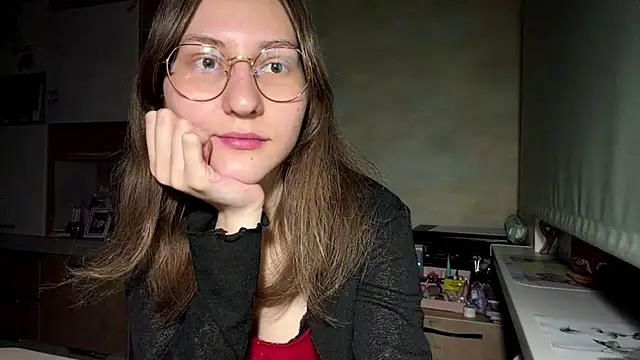 Miaaa Moon online show from April 2026 05:25:01 PM