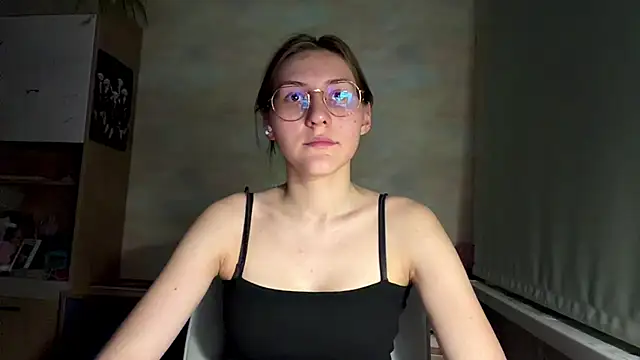 Snapshot of Miaaa_Moon chatting on July 2026 07:36:02 PM Miaaa Moon online show from July 2026 07:36:02 PM