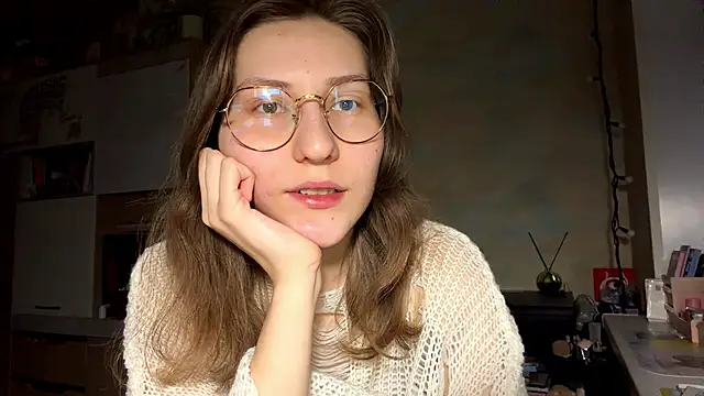Miaaa Moon online show from March 2026 04:25:01 PM