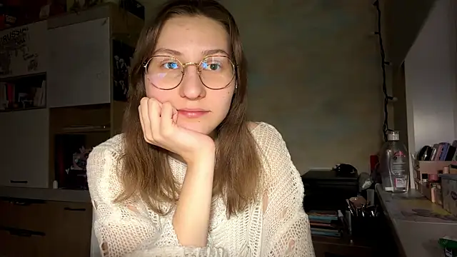 Miaaa Moon online show from February 2026 04:15:02 PM