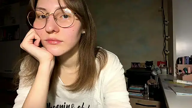 Miaaa Moon online show from February 2026 04:28:02 PM