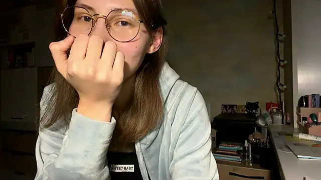 Miaaa Moon online show from February 2026 04:40:02 PM