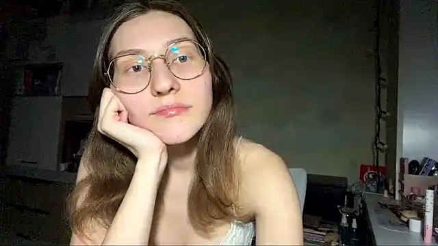Miaaa Moon online show from March 2026 04:27:02 PM