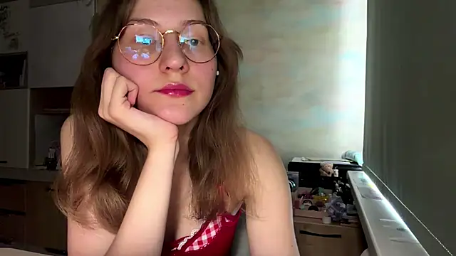 Miaaa Moon online show from April 2026 12:10:02 PM
