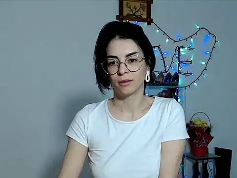 emacandy online show from March 2026 06:18:01 AM