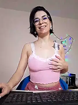 emacandy online show from April 2026 05:42:01 AM